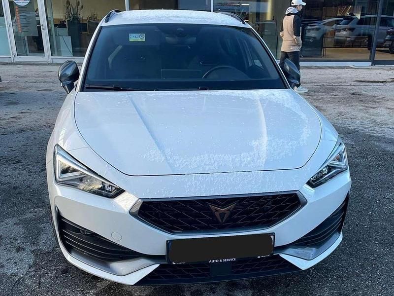 Gebraucht Cupra Leon 150 PS (110 kW) 2022 Weiß Kombi