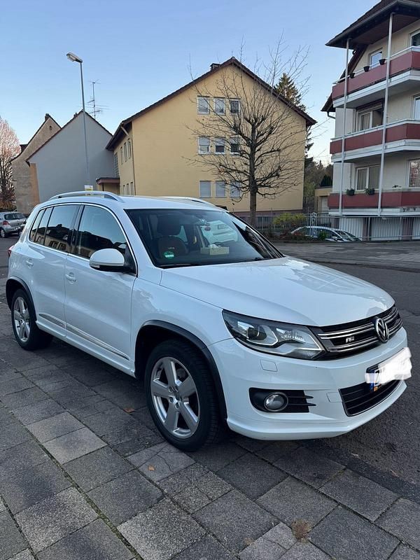 Weiß Gebraucht 2013 VW Tiguan R-line SUV | 13.500 € - Bild 1/4
