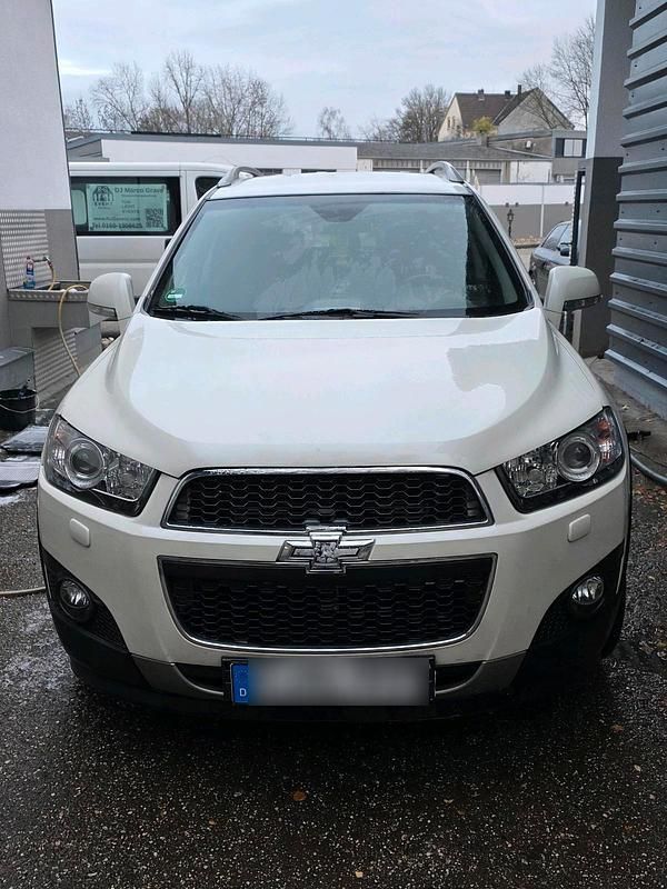 Weiß Gebraucht 2013 Chevrolet Captiva SUV | 7.500 € (Fairer Preis) - Bild 1/4