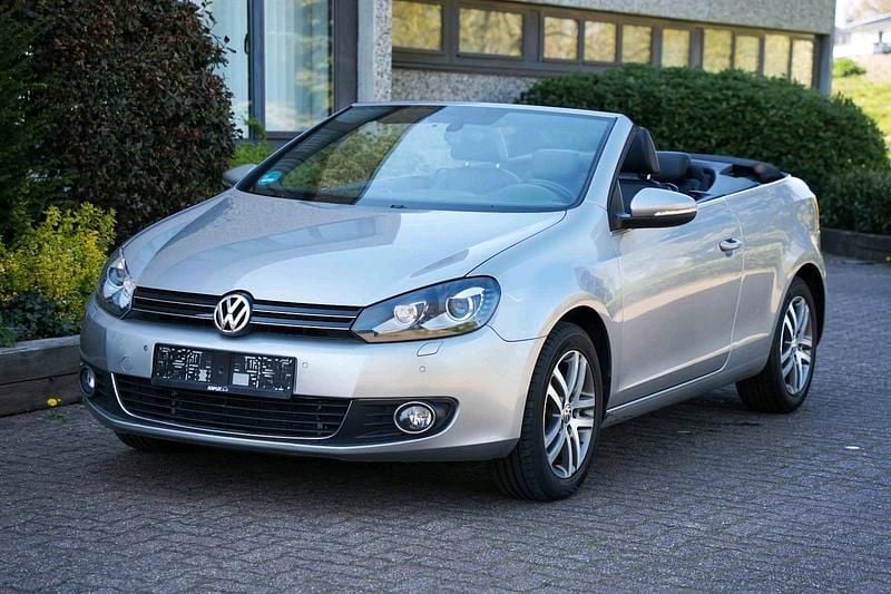 Second-hand VW Golf 105 CP (77 kW) 2010 Gri Cabrio