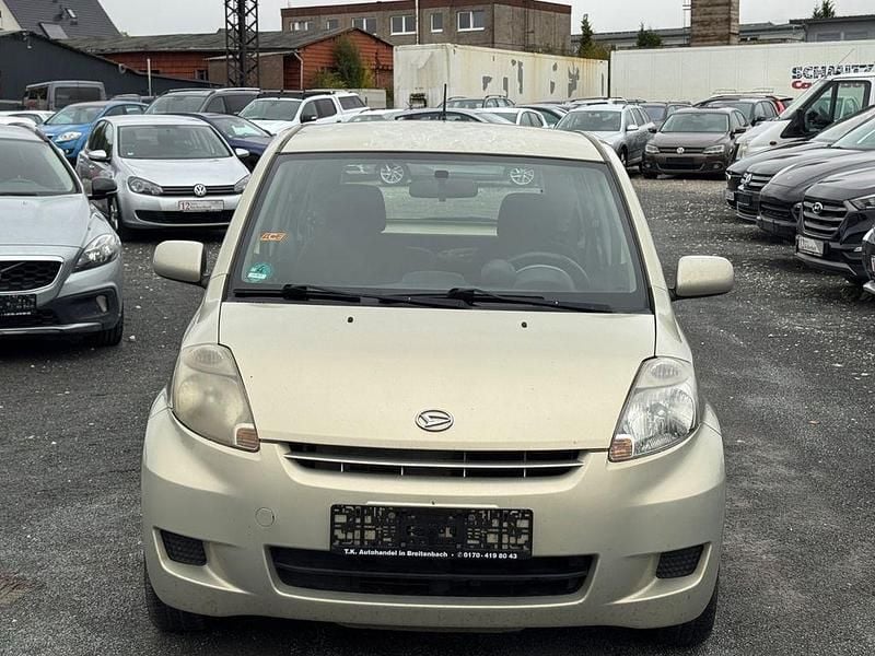 Gebraucht Daihatsu Sirion 87 PS (63 kW) 2008 Gelb Kleinwagen