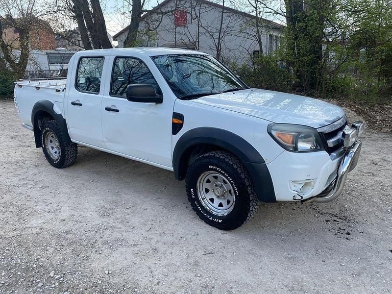 Gebraucht Ford Ranger XLT 143 PS (105 kW) 2010 Weiß Pickup