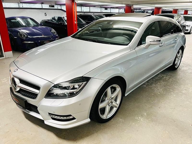 Silber Gebraucht 2013 Mercedes CLS350 Shooting Brake AMG line Kombi | 21.900 € (Etwas zu teuer) - Bild 1/4