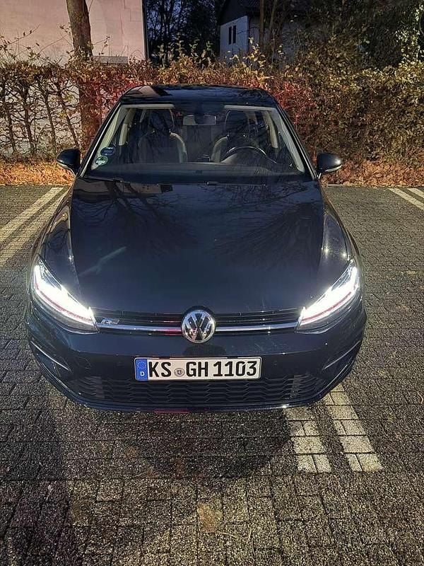 Schwarz Gebraucht 2018 VW Golf VII Join Kleinwagen | 13.000 € (Guter Preis) - Bild 1/4