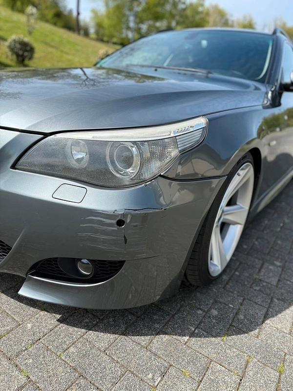 Second-hand BMW 525 245 CP (180 kW) 2005 Gri Break