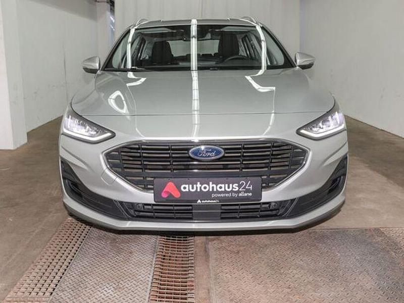 Gebraucht Ford Focus Titanium 116 PS (85 kW) 2024 Silber Kombi