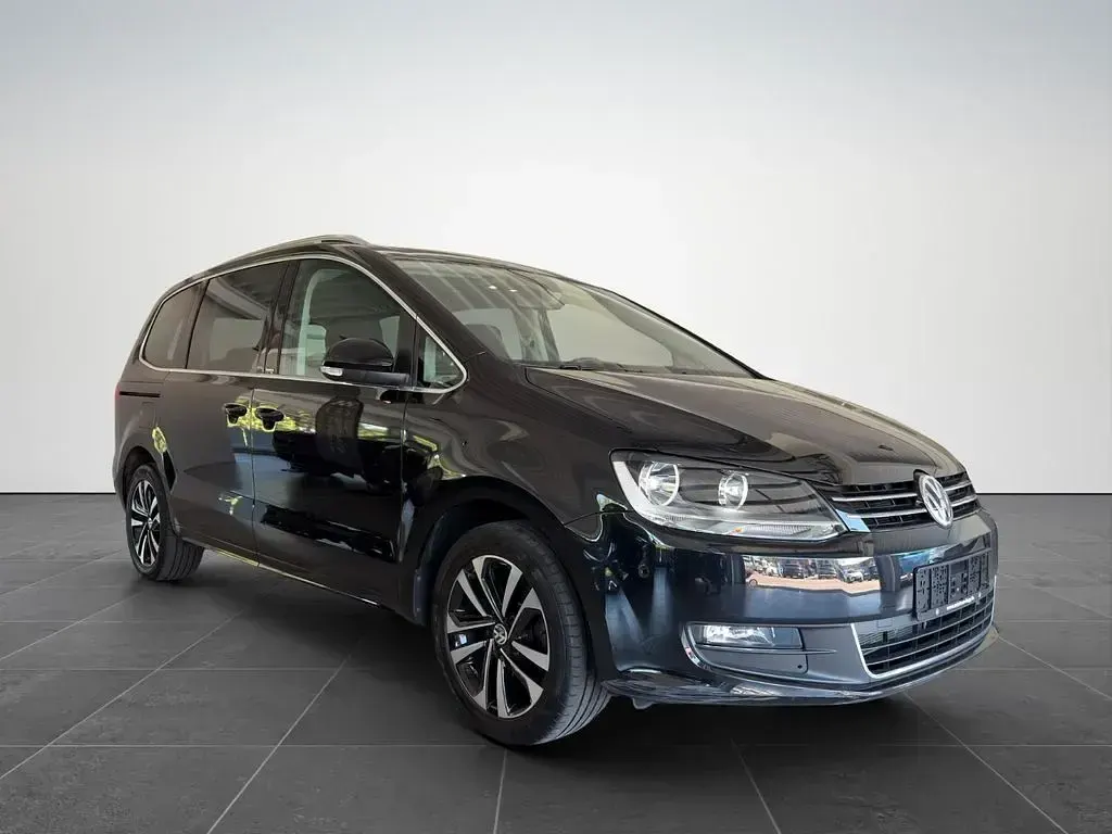 Gebraucht VW Sharan IQ Drive 150 PS (110 kW) 2020 Deep black Van / Kleinbus