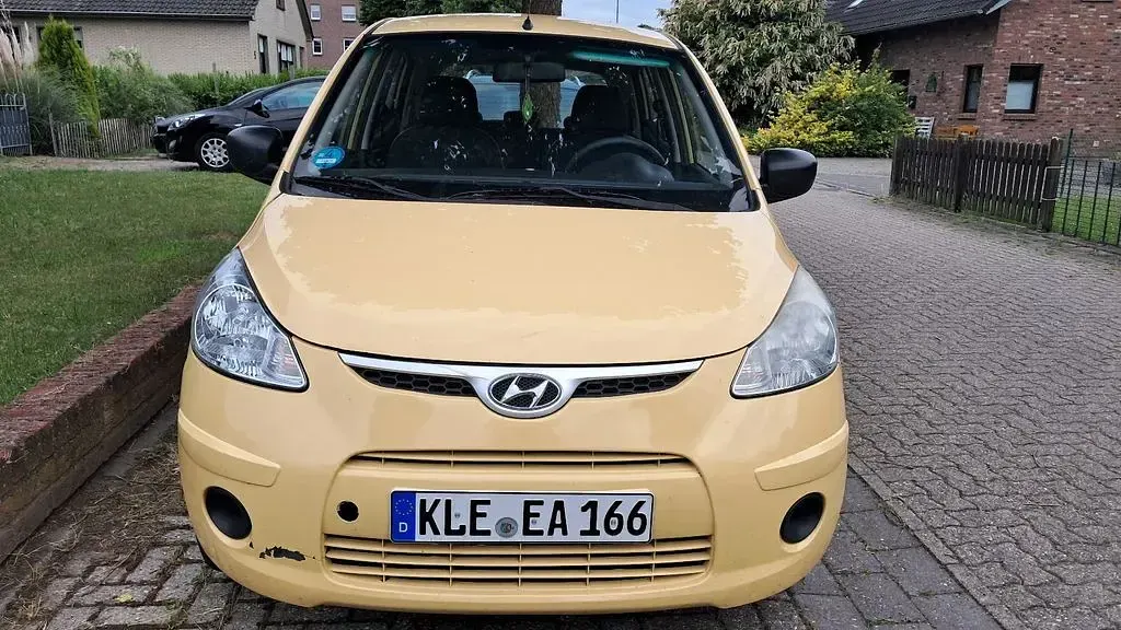 Gebraucht Hyundai i10 Classic 67 PS (49 kW) 2010 Gelb Kleinwagen