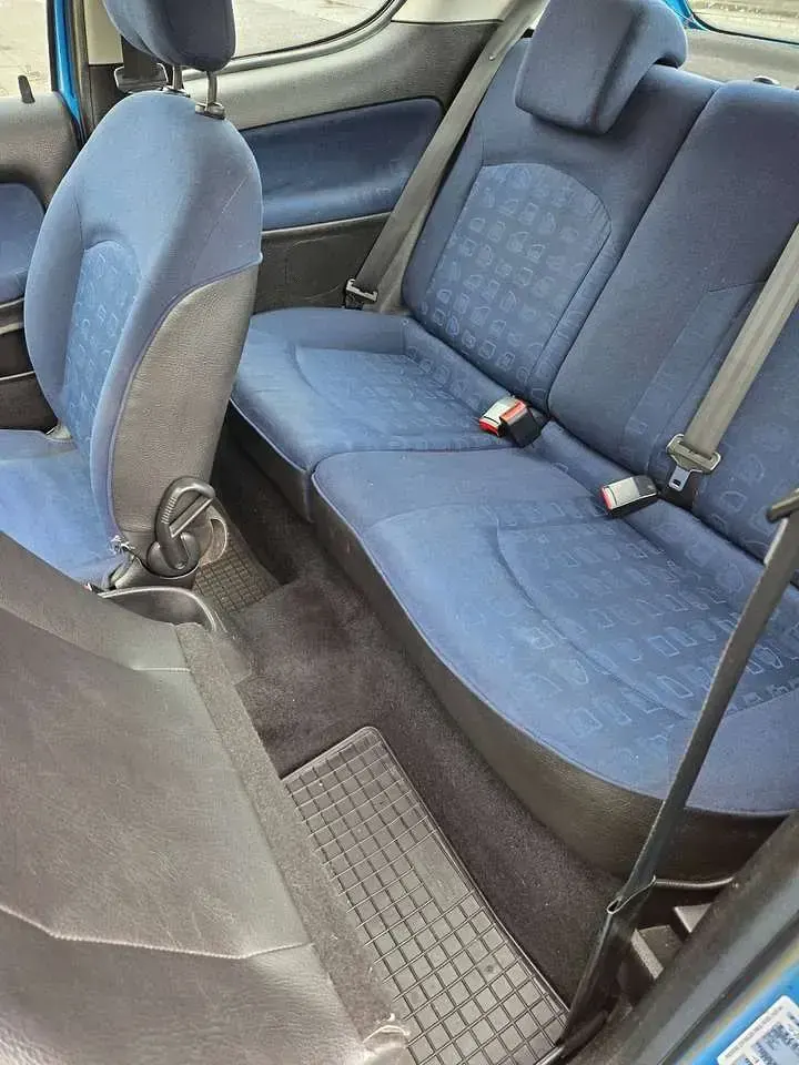 Gebraucht Peugeot 206 60 PS (44 kW) 2002 Blau Kleinwagen
