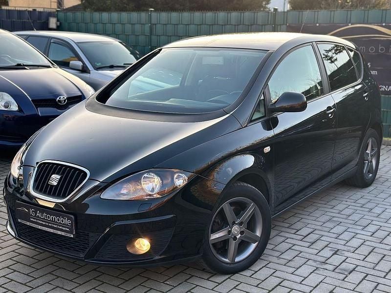 Gebraucht Seat Altea Sun 105 PS (77 kW) 2015 Schwarz Limousine