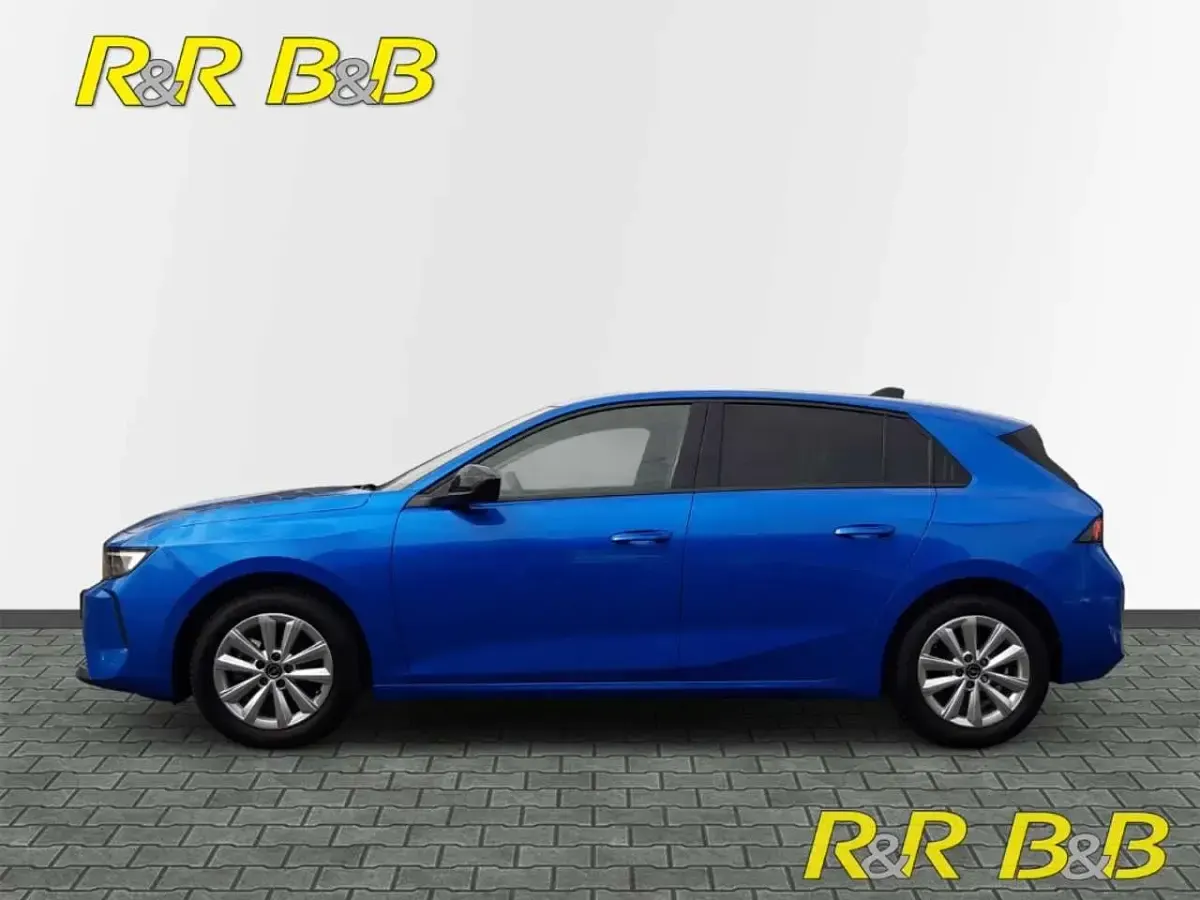 Gebraucht Opel Astra Elegance 131 PS (96 kW) 2025 Blau Kleinwagen