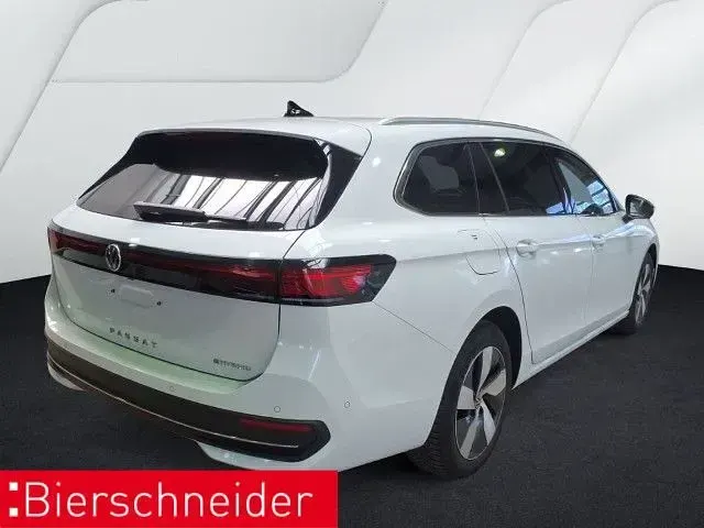 Usata VW Passat Business 204 CV (150 kW) 2025 Bianco Station wagon