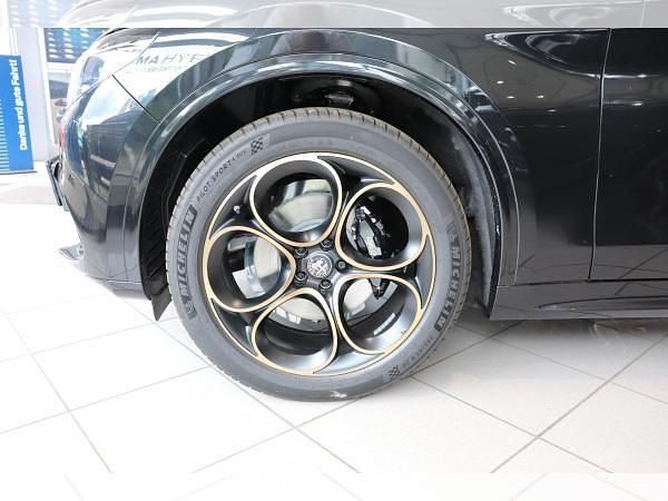 Neu Alfa Romeo Stelvio 209 PS (153 kW) 2025 Schwarz (nero vulcano, metallic (408)) SUV