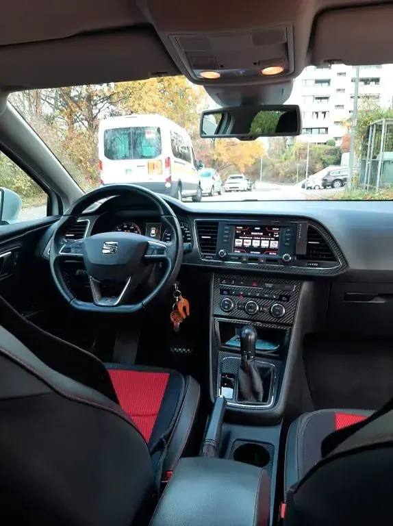 Gebraucht Seat Leon FR 179 PS (131 kW) 2015 Weiß Limousine