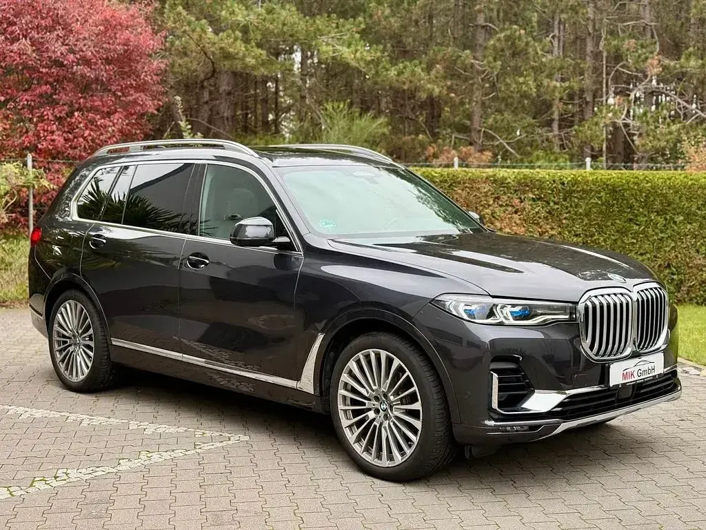 Gebraucht BMW X7 Sport Line 265 PS (194 kW) 2021 Grau SUV