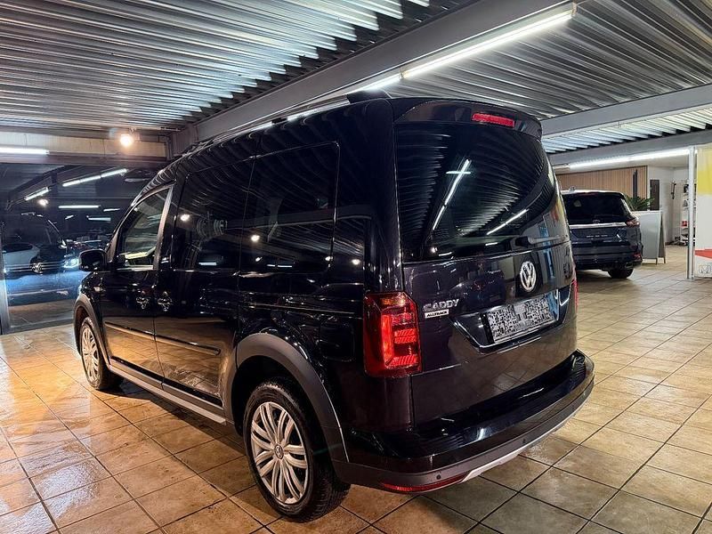 Gebraucht VW Caddy 102 PS (75 kW) 2020 Schwarz Van / Kleinbus