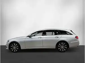 Gebraucht Mercedes E300 211 PS (155 kW) 2022 Silber (hightech silber) Kombi