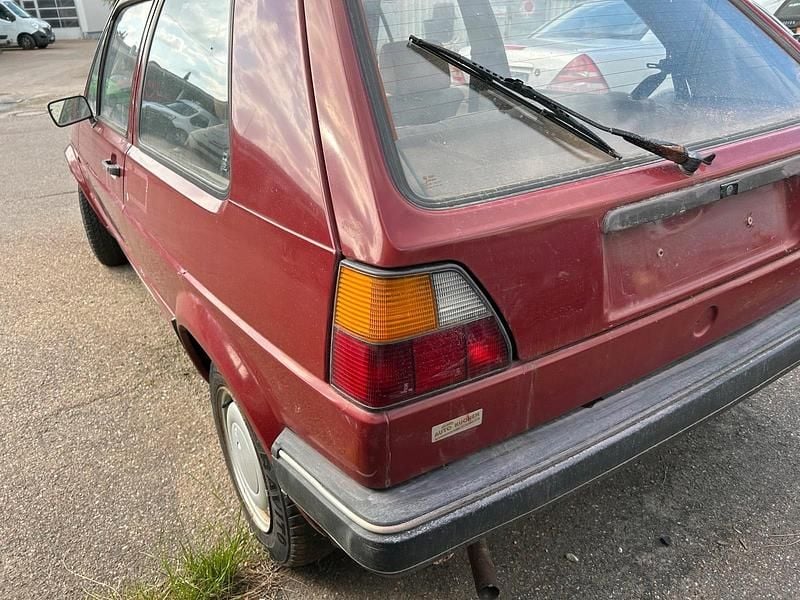 Second-hand VW Golf II 54 CP (39 kW) 1984 Hatchback