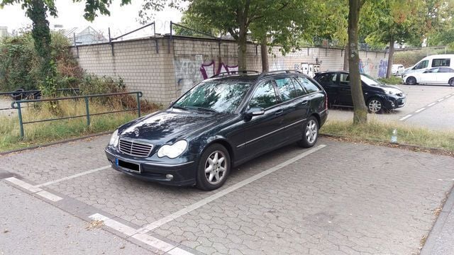 Gebraucht Mercedes C270 170 PS (125 kW) 2003 Blau Kombi