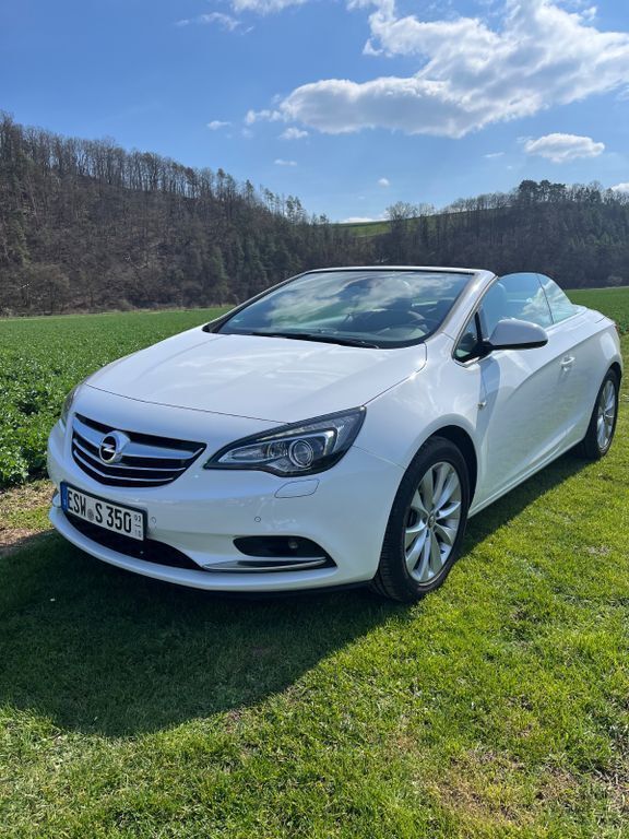 Weiß Gebraucht 2018 Opel Cascada Cabrio | 17.800 € (Fairer Preis) - Bild 1/4