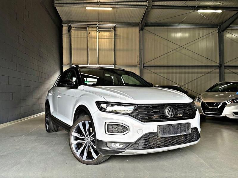 Silber Gebraucht 2018 VW T-Roc Sportline SUV | 20.990 € - Bild 1/1