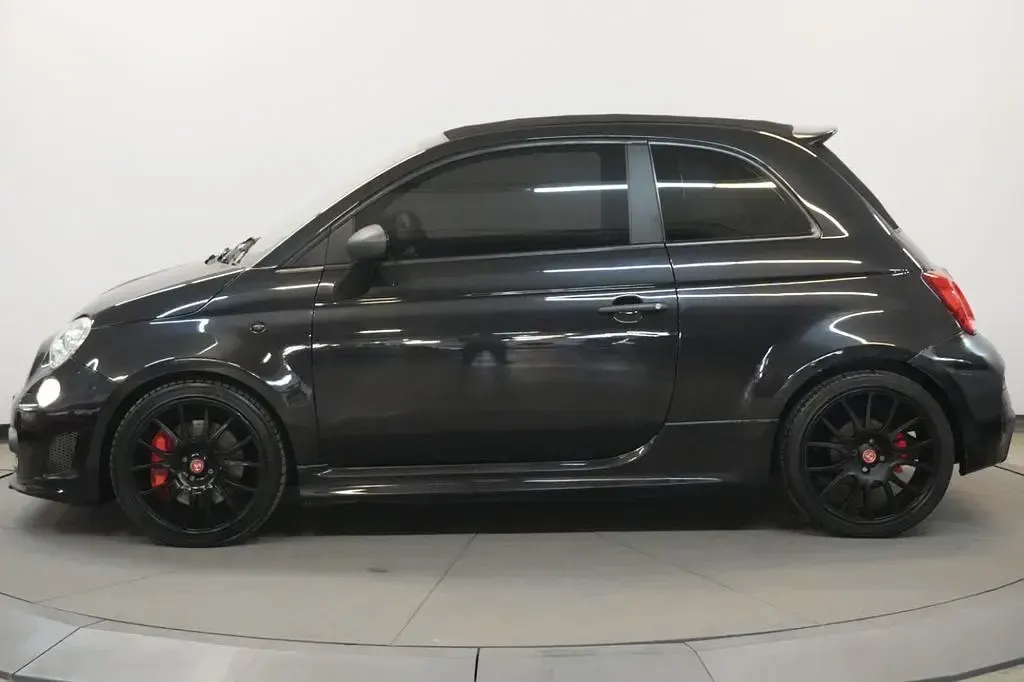 Gebraucht Abarth 595C Competizione 179 PS (131 kW) 2016 Schwarz Cabrio