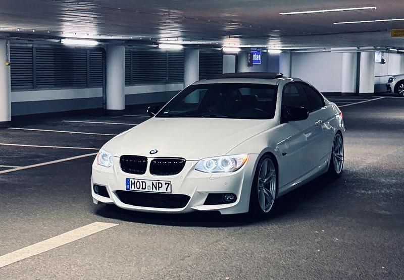 Gebraucht BMW 335 Performance 306 PS (225 kW) 2010 Weiß Coupé