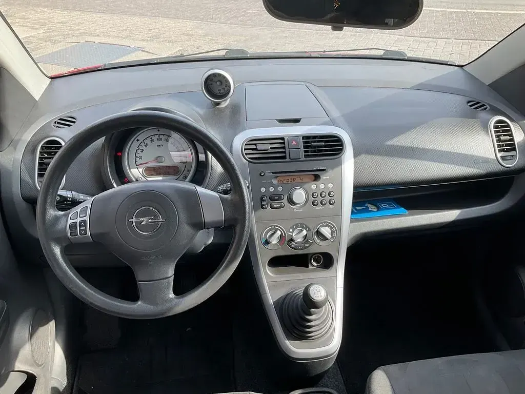 Gebraucht Opel Agila Edition 65 PS (47 kW) 2010 Blaze red Kleinwagen