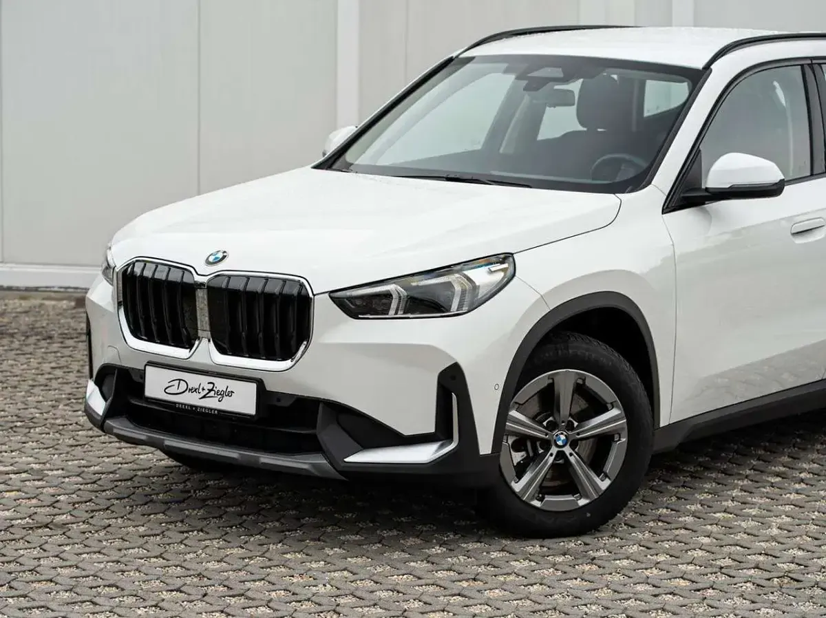 Gebraucht BMW X1 Shadowline 170 PS (125 kW) 2025 Alpinweiß uni SUV