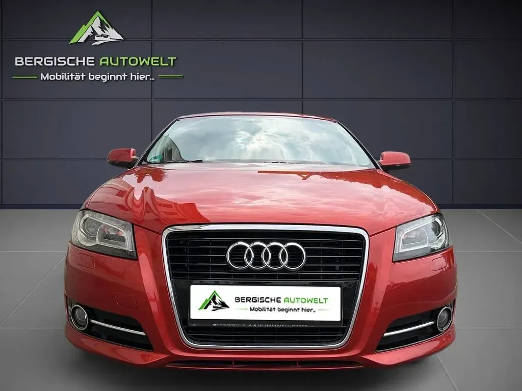 Gebraucht Audi A3 Sport 200 PS (147 kW) 2011 Rot Kleinwagen
