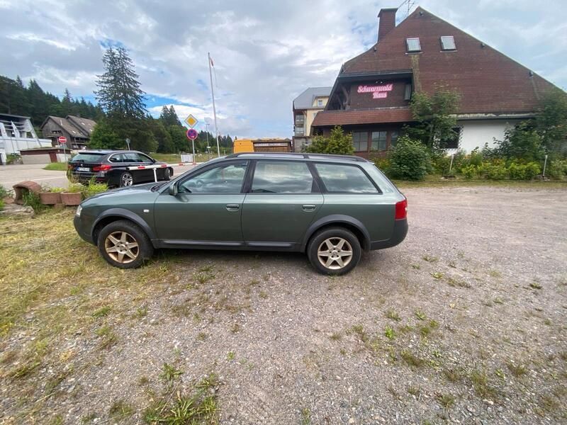 Grün Gebraucht 2003 Audi A6 Allroad Kombi | 1.550 € (Superpreis) - Bild 1/4