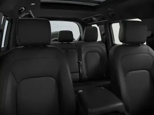 Neu Land Rover Defender HSE 349 PS (256 kW) 2026 Orange SUV