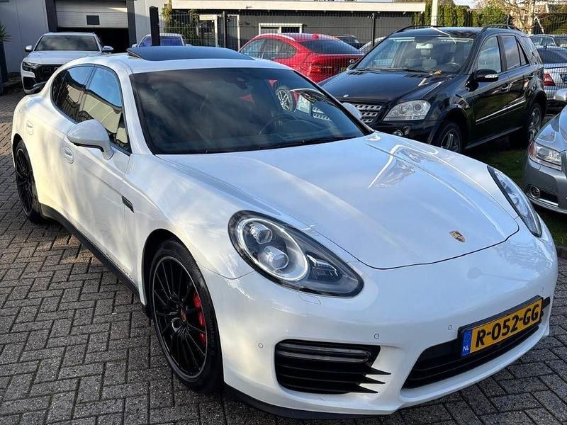 Gebraucht Porsche Panamera 441 PS (324 kW) 2014 Weiß Kleinwagen