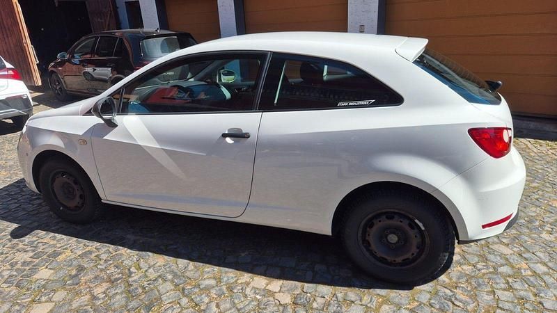 Gebraucht Seat Ibiza 60 PS (44 kW) 2012 Weiß Kleinwagen