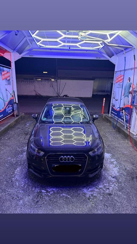 Gebraucht Audi A1 105 PS (77 kW) 2010 Braun Kleinwagen