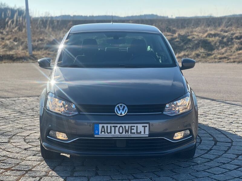 Grau Gebraucht 2015 VW Polo LOUNGE Kleinwagen | 13.999 € (Etwas zu teuer) - Bild 1/4