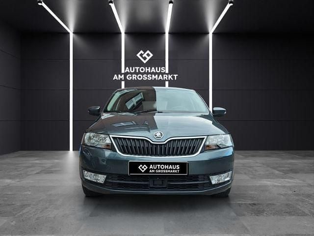 Grau Gebraucht 2017 Skoda Rapid Ambition Limousine | 11.690 € (Fairer Preis) - Bild 1/4