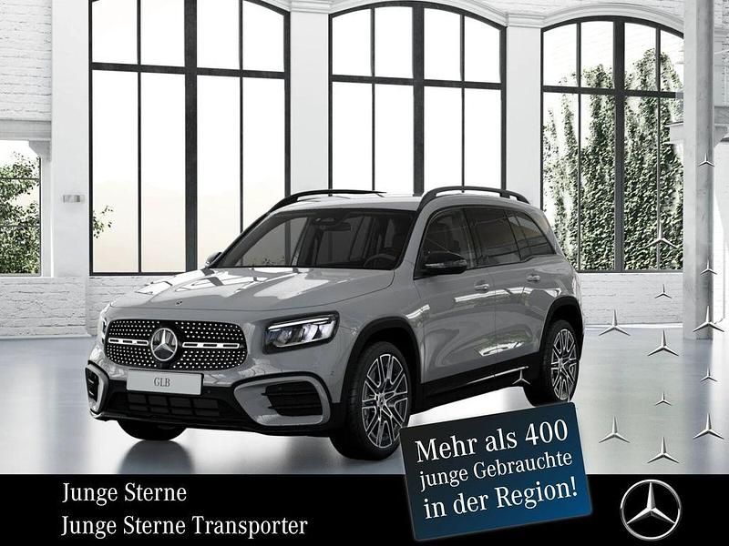 Grau Gebraucht 2025 Mercedes GLB180 AMG SUV | 40.880 € (Fairer Preis) - Bild 1/3