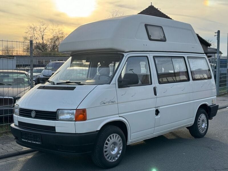 Weiß Gebraucht 1991 VW T4 California Van | 9.900 € - Bild 1/4