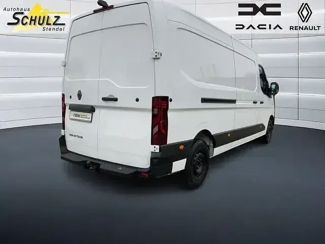 Käytetty Renault Master 170 HP (125 kW) 2024 Valkoinen Tila-auto