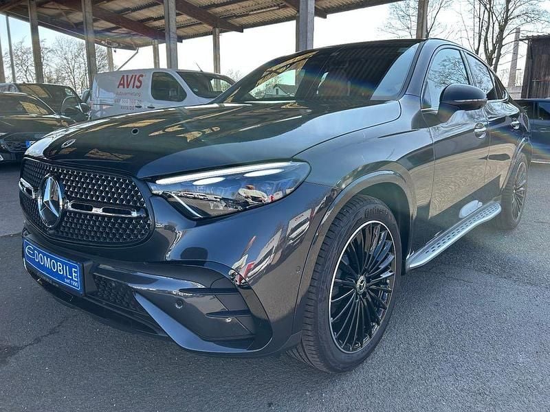 Graphitgrau Neu 2025 Mercedes GLC300 AMG Line Premium Plus Coupé | 82.000 € - Bild 1/4