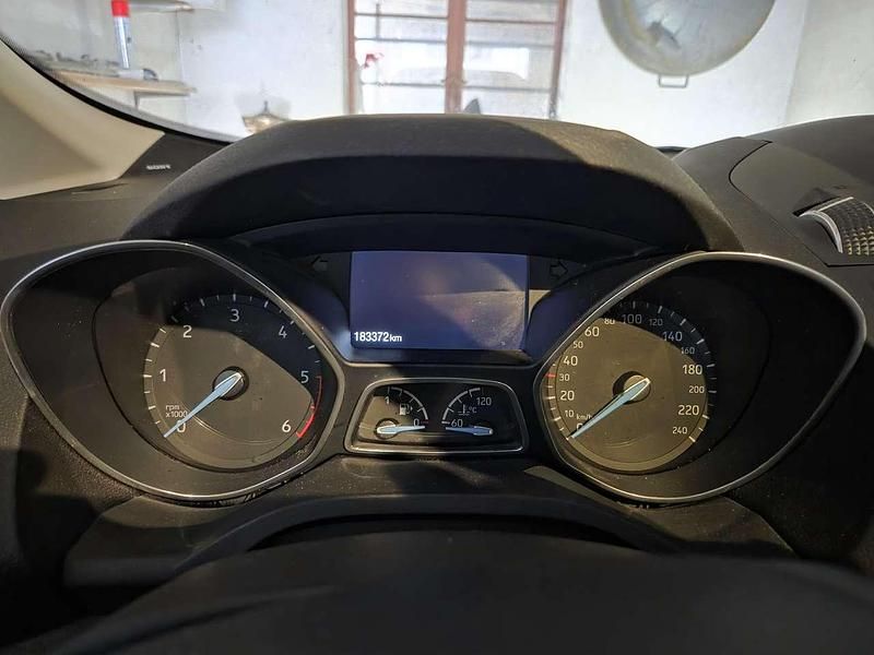 Gebraucht Ford Grand C-Max Titanium 163 PS (119 kW) 2015 Van / Kleinbus