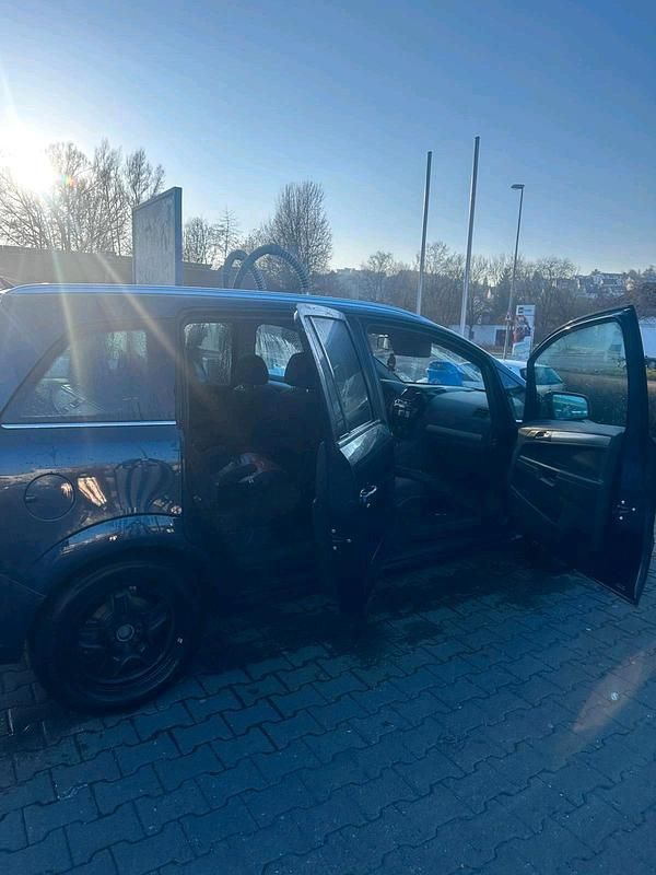 Gebraucht Opel Zafira 2011 Blau Van / Kleinbus