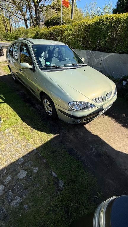 Gebraucht Renault Mégane II Expression 95 PS (69 kW) 2002 Grün Limousine