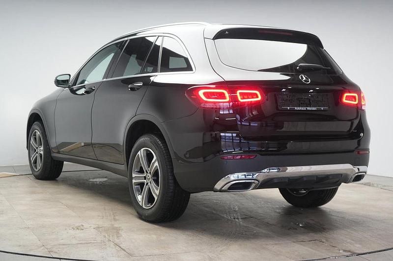 Gebraucht Mercedes GLC220 AMG line 194 PS (142 kW) 2022 Schwarz SUV