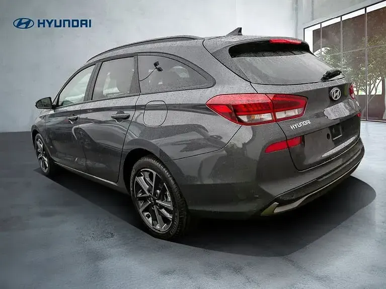 Neu Hyundai i30 Advantage 101 PS (74 kW) 2025 Ecotronic grey (grau) Kombi