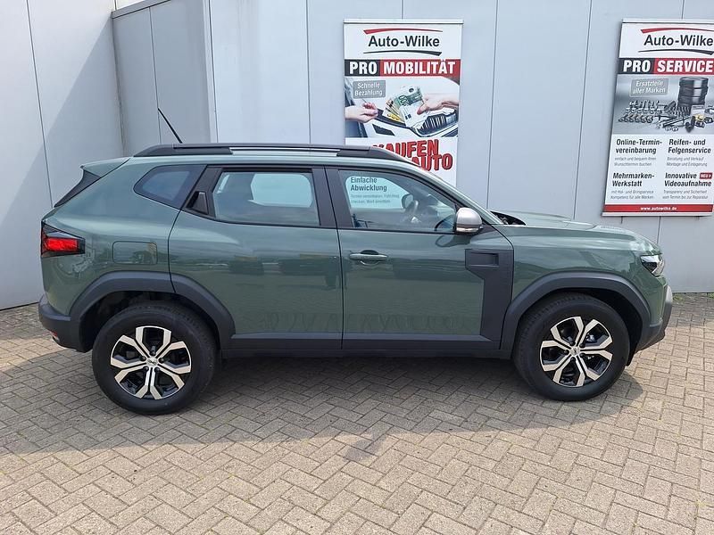 Neu Dacia Duster 131 PS (96 kW) 2025 Grün SUV