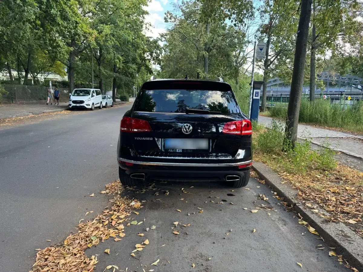 Gebraucht VW Touareg Exclusive 262 PS (192 kW) 2015 Schwarz SUV