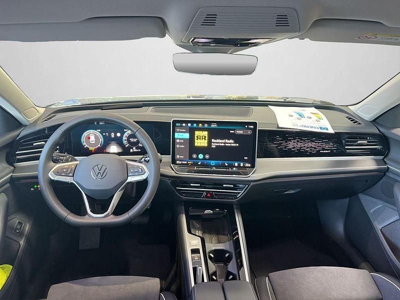 Usata VW Passat Elegance 193 CV (141 kW) 2025 Nero Berlina
