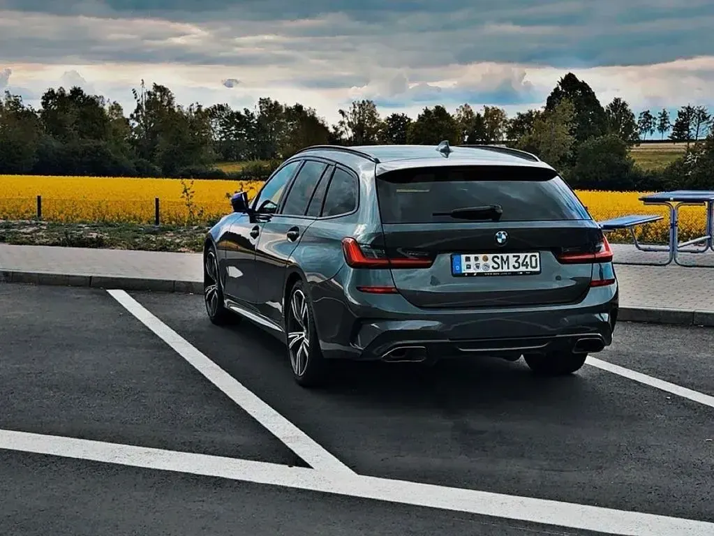 Gebraucht BMW M340 Performance 340 PS (250 kW) 2022 Grau Kombi